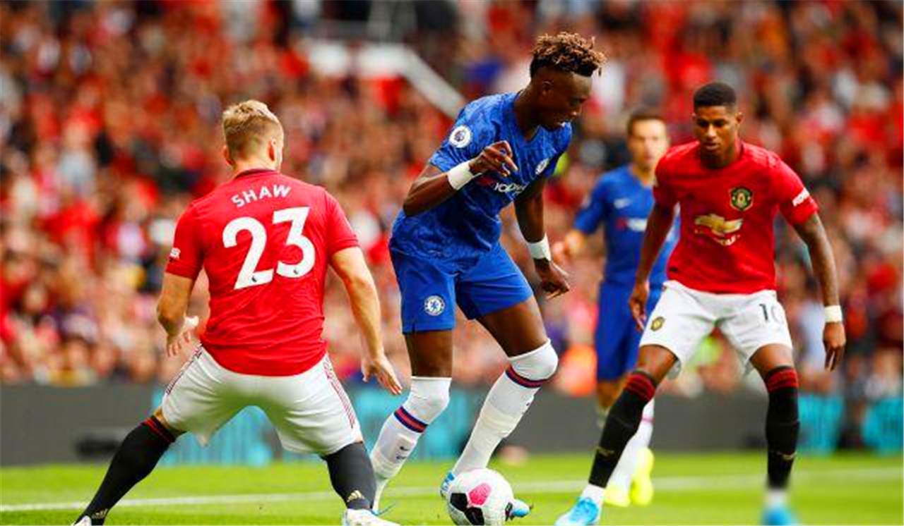 红蓝之争：实力碰撞点燃球迷狂热