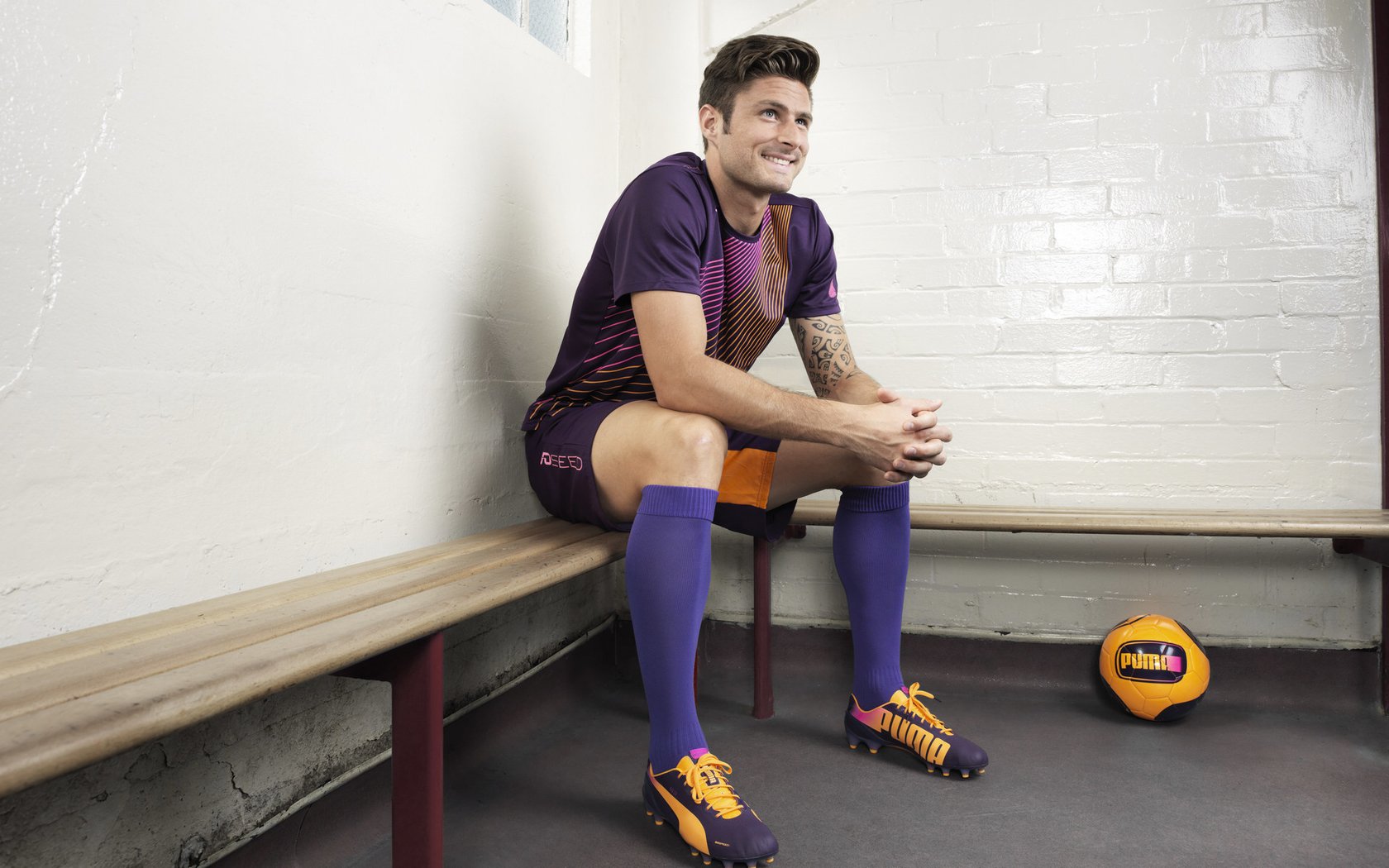 世界杯之夜，格纳布里在美加墨的星光下挺身而出